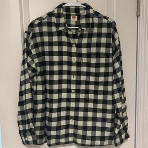 Women’s Levi’s Flannel.